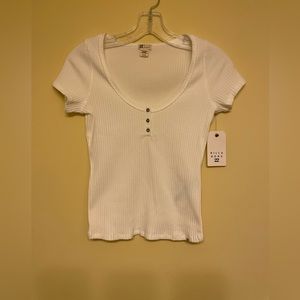NWT white Billabong stretchy ribbed top